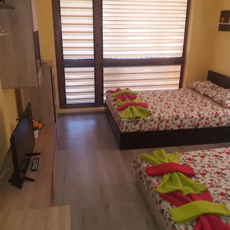 Yordanov In Yurta Apartment Sunny Beach